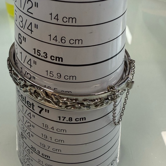 Vintage Whiting & Davis Co hinged bangle bracelet with safety chain 1950’s - Picture 10 of 10